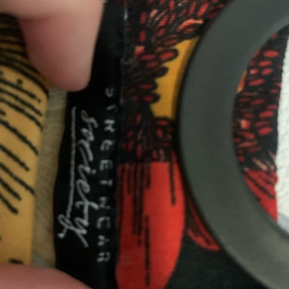 Streetwear Side rushing Floral Dress - Picture 2 of 4